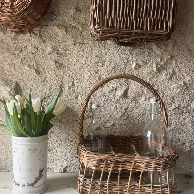 Porte bouteilles rotin