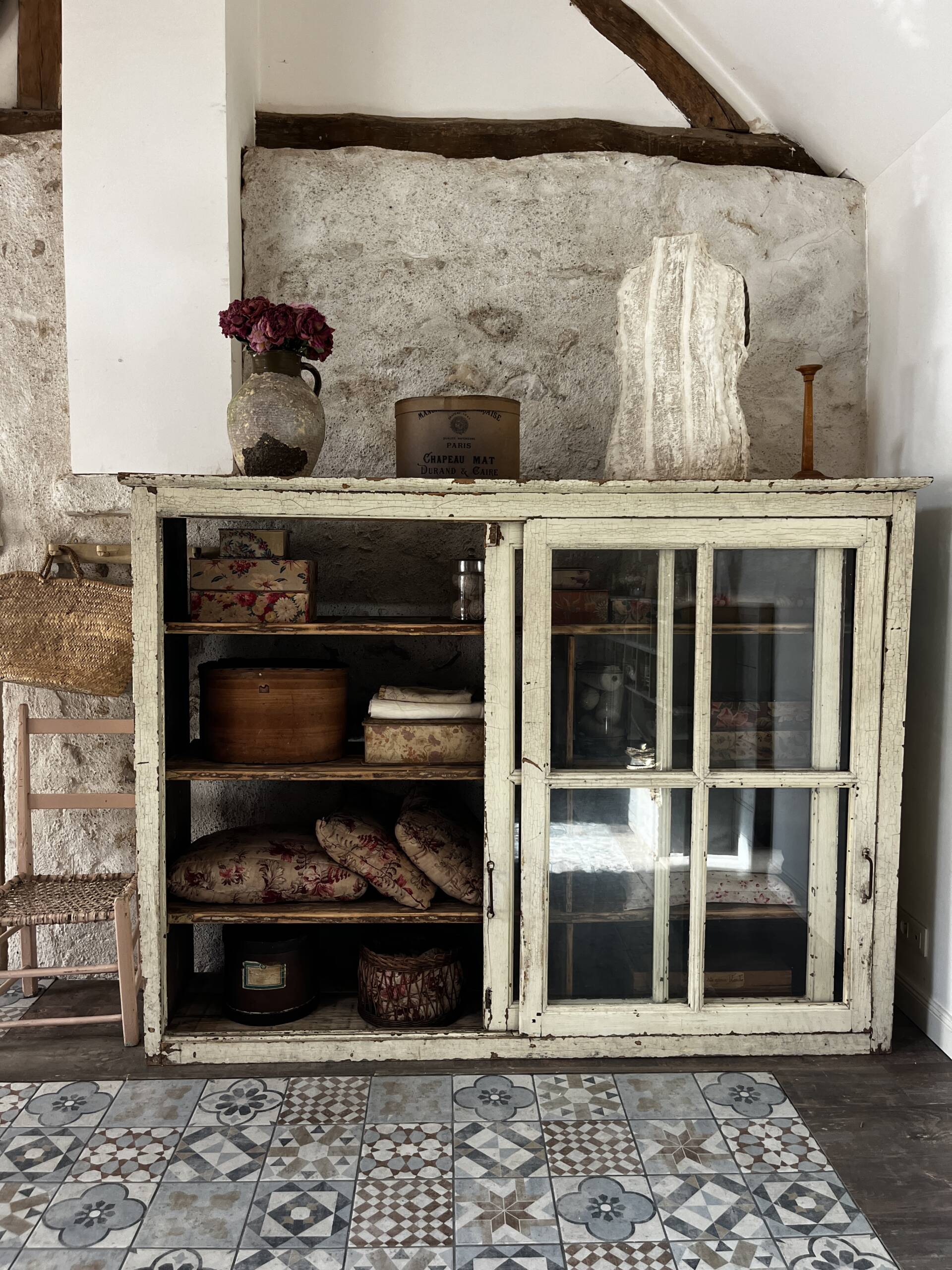 Ancienne vitrine de commerce – Image 4
